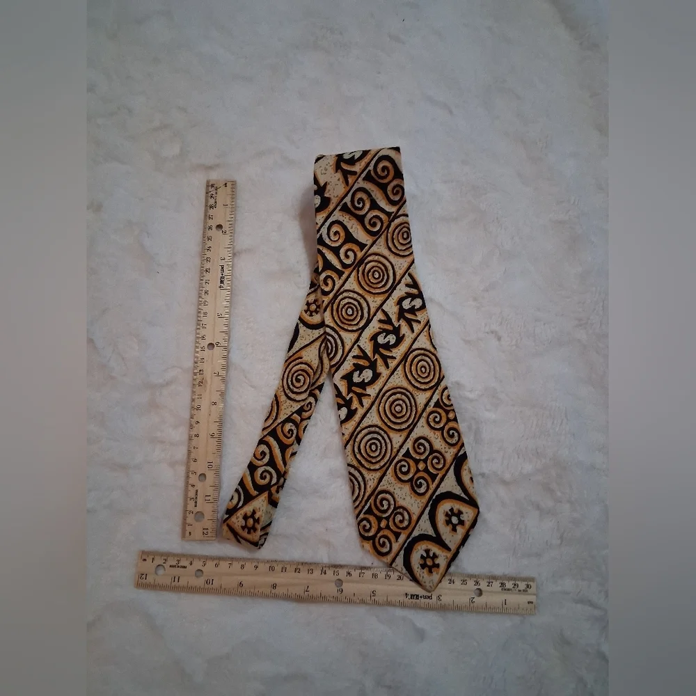 Tribal Pattern Men's Pendant Tie
